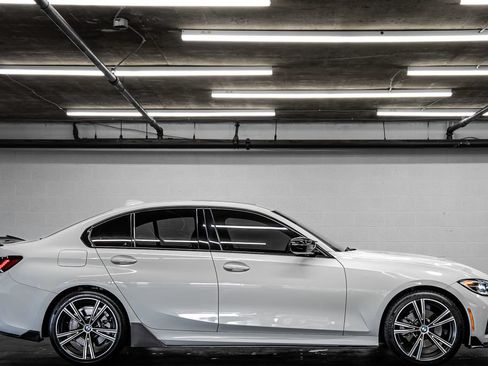 Used 2021 BMW 330i Sedan w/ Convenience Package RWD image 6