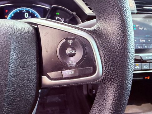 Used 2018 Honda Civic EX image 19