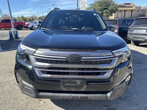 Certified 2025 Subaru Forester Premium image 8