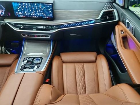 Used 2026 BMW X7 M60i AWD/4WD image 41