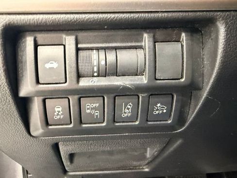 Used 2019 Subaru Legacy 2.5i Limited AWD/4WD image 14