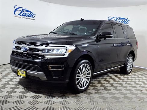 Used 2023 Ford Expedition Limited image 5