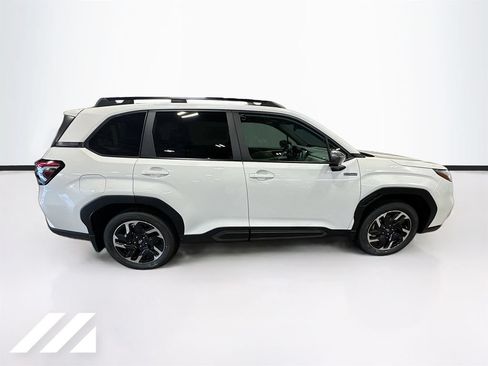New 2026 Subaru Forester Touring AWD/4WD image 4