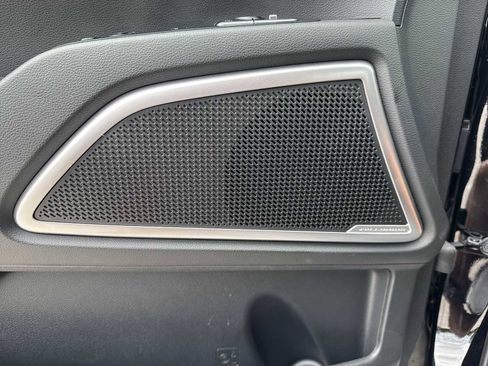 Used 2025 Kia Telluride S image 29