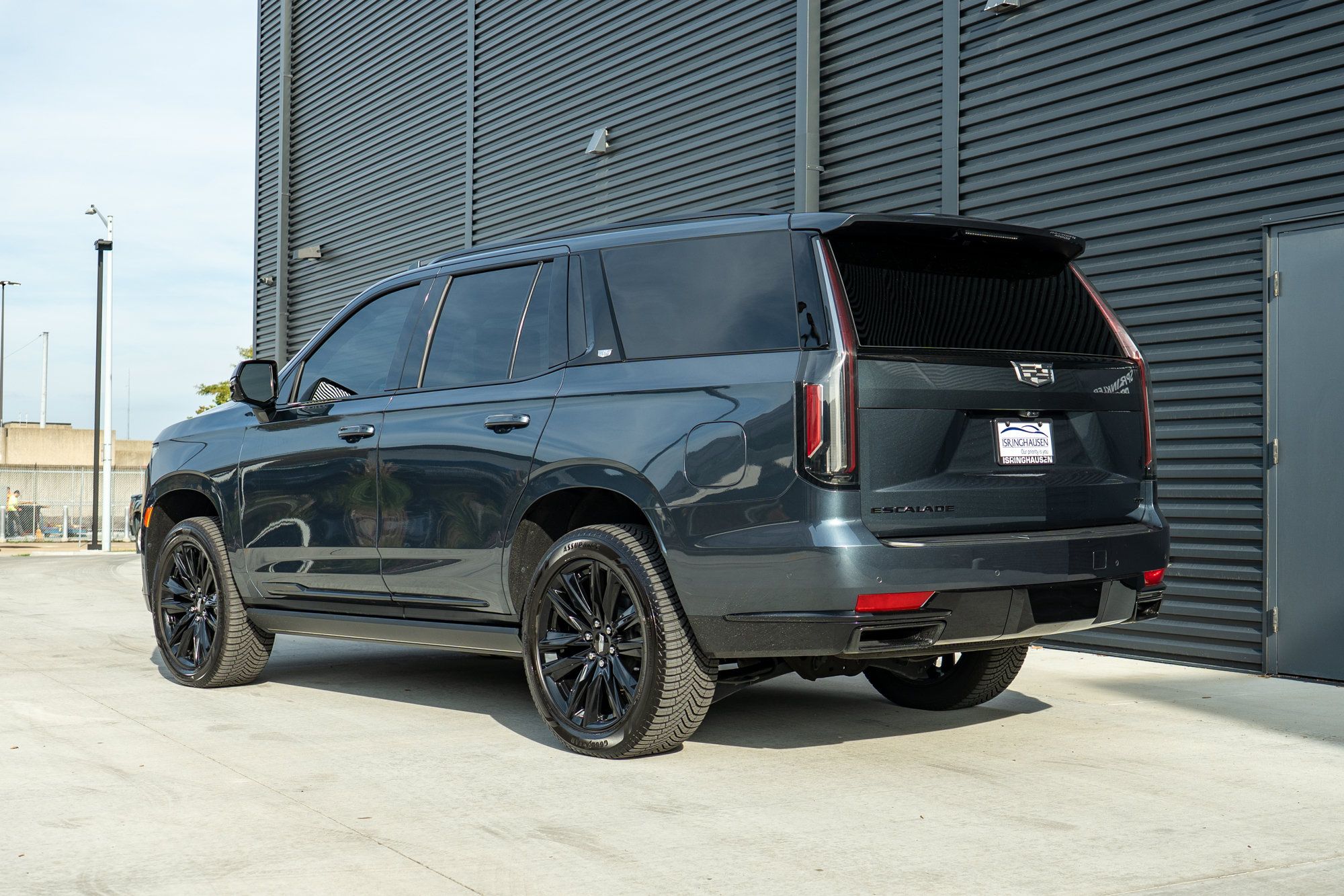 Used 2021 Cadillac Escalade Sport w/ Driver Assist Tech Package AWD/4WD image 3