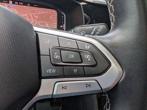 Certified 2023 Volkswagen Taos SEL AWD/4WD image 33