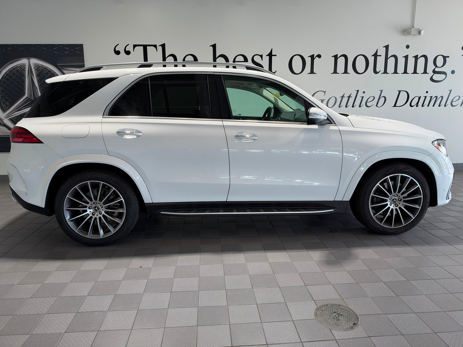 Used 2026 Mercedes-Benz GLE 350 4MATIC image 3