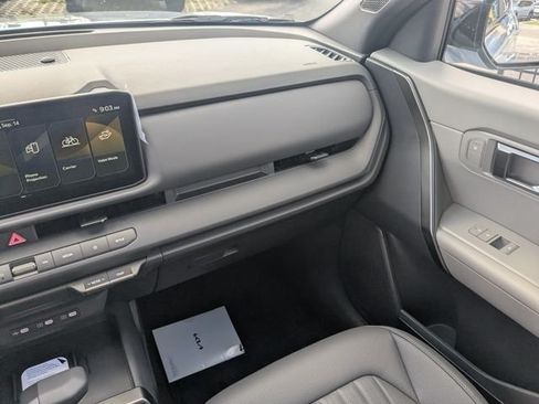 New 2027 Kia Seltos X-Line S w/ X-Line S Premium Package AWD/4WD image 17