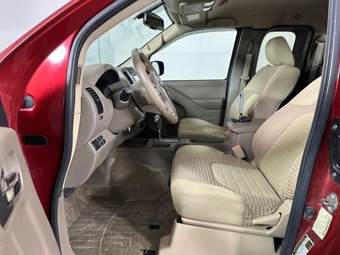 Used 2018 Nissan Frontier SV w/ Value Truck Package image 11