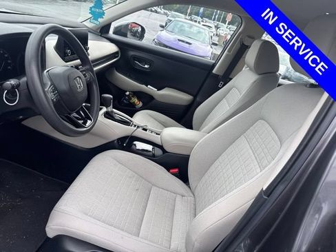 Used 2024 Honda HR-V LX image 11