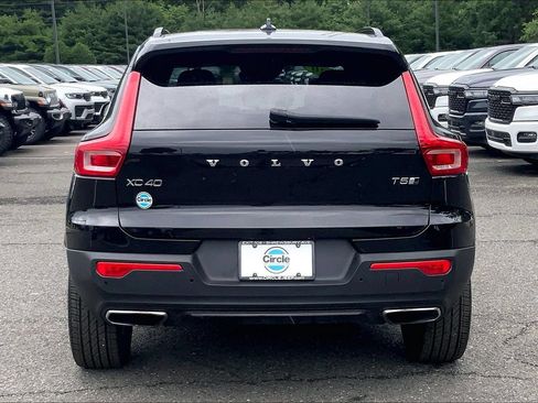 Used 2020 Volvo XC40 T5 R-Design AWD/4WD image 4