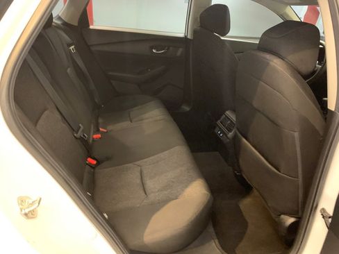 Used 2025 Honda Accord LX image 40