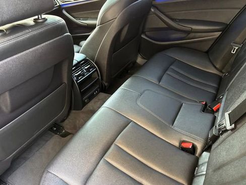 Used 2020 BMW 530i w/ Convenience Package image 13