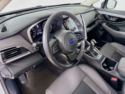 Used 2025 Subaru Outback Onyx Edition AWD/4WD image 10