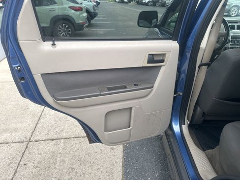 Used 2009 Ford Escape XLT image 14