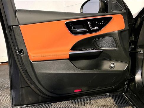 New 2026 Mercedes-Benz C 300 4MATIC Sedan image 11