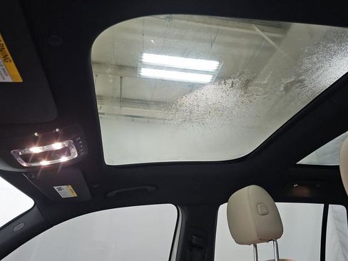 Used 2024 Mercedes-Benz GLB 250 4MATIC image 7