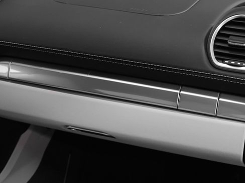 Certified 2025 Porsche 718 Cayman RWD image 26
