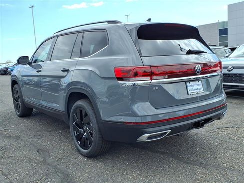 New 2026 Volkswagen Atlas SE image 4