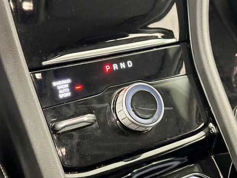 Used 2022 Jeep Grand Cherokee L Limited image 17