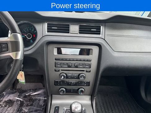 Used 2014 Ford Mustang GT RWD image 17