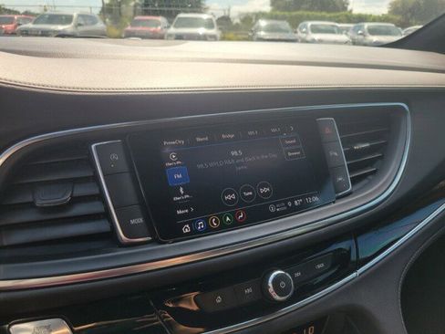 Used 2024 Buick Enclave Avenir w/ Avenir Technology Package image 23