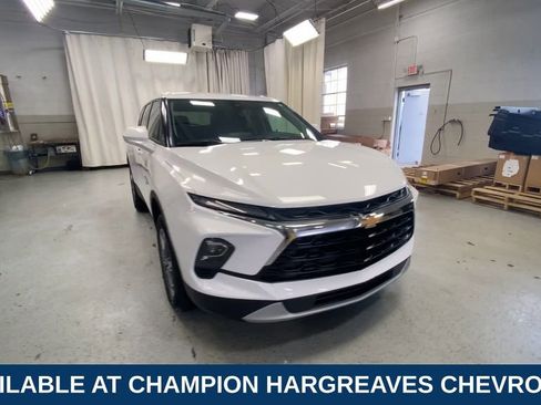 Certified 2024 Chevrolet Blazer LT image 3