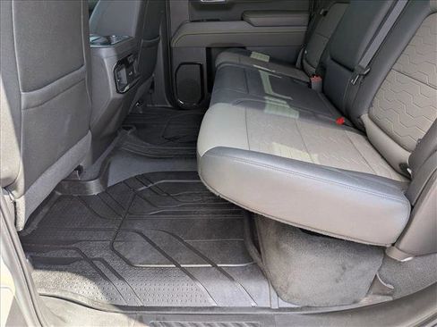 Used 2023 Chevrolet Silverado 1500 ZR2 w/ Technology Package image 19