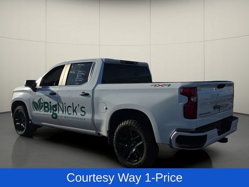Used 2023 Chevrolet Silverado 1500 Custom AWD/4WD image 6