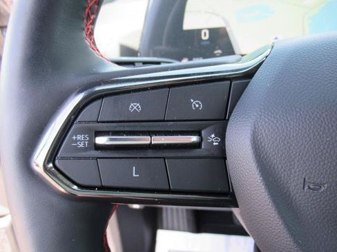Used 2025 Chevrolet Equinox RS FWD image 21