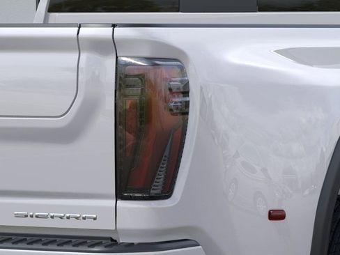New 2025 GMC Sierra 3500 Denali w/ Denali Reserve Package image 11