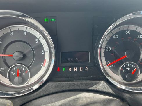 Used 2018 Dodge Grand Caravan SE FWD image 10