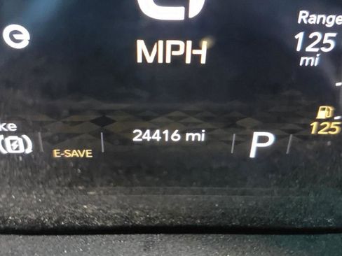 Used 2022 Jeep Wrangler Unlimited Sahara w/ Cold Weather Group image 18