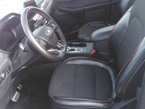 Used 2024 Ford Escape ST-Line image 4