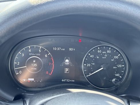 Certified 2024 Nissan Kicks SV FWD image 21