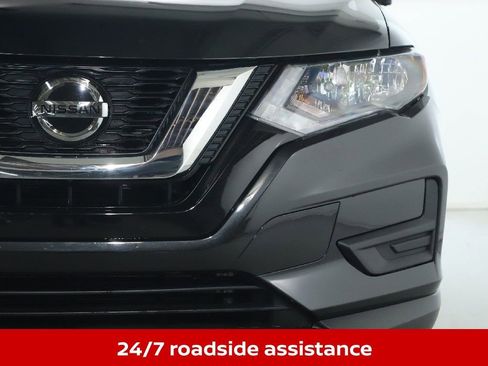 Used 2019 Nissan Rogue SV w/ Premium Package image 9