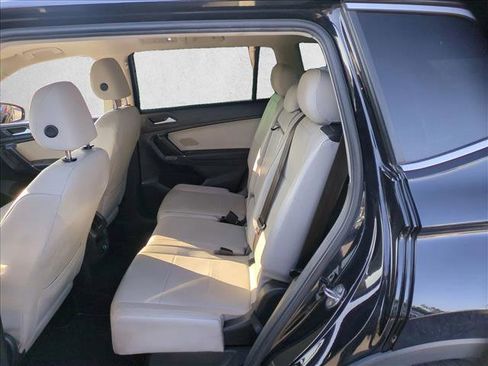 Used 2020 Volkswagen Tiguan SEL w/ Tiguan Three-Row MDO Package AWD/4WD image 21