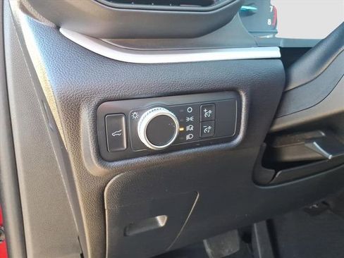 Used 2022 Ford Explorer XLT image 20