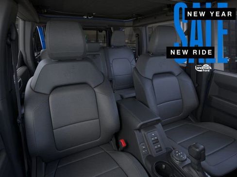 New 2025 Ford Bronco Badlands image 10