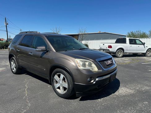 Used 2009 GMC Acadia SLT w/ Visibility Package image 3