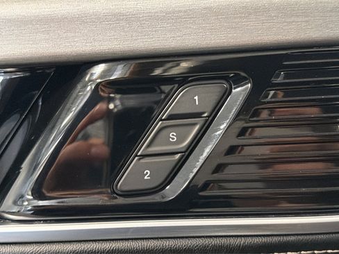 Used 2024 Jeep Wagoneer Series II AWD/4WD image 17
