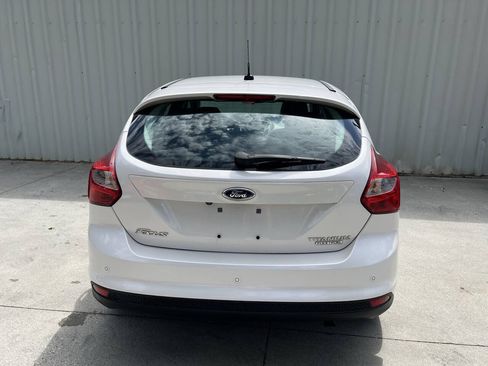 Used 2013 Ford Focus Titanium w/ Titanium Handling Pkg FWD image 4