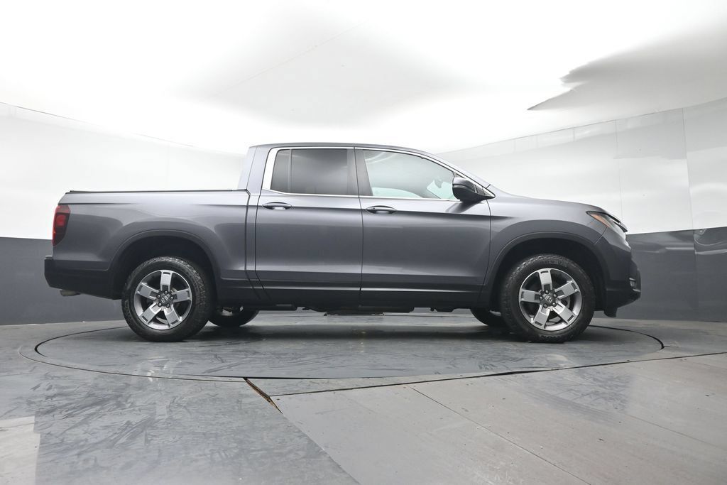 Certified 2025 Honda Ridgeline RTL image 33