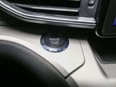 Used 2022 Ford Explorer XLT w/ Equipment Group 202A image 31