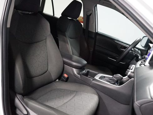Used 2023 Toyota RAV4 XLE FWD image 28
