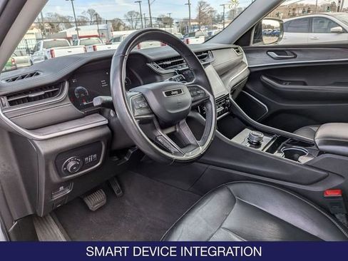 Used 2022 Jeep Grand Cherokee L Limited AWD/4WD image 9