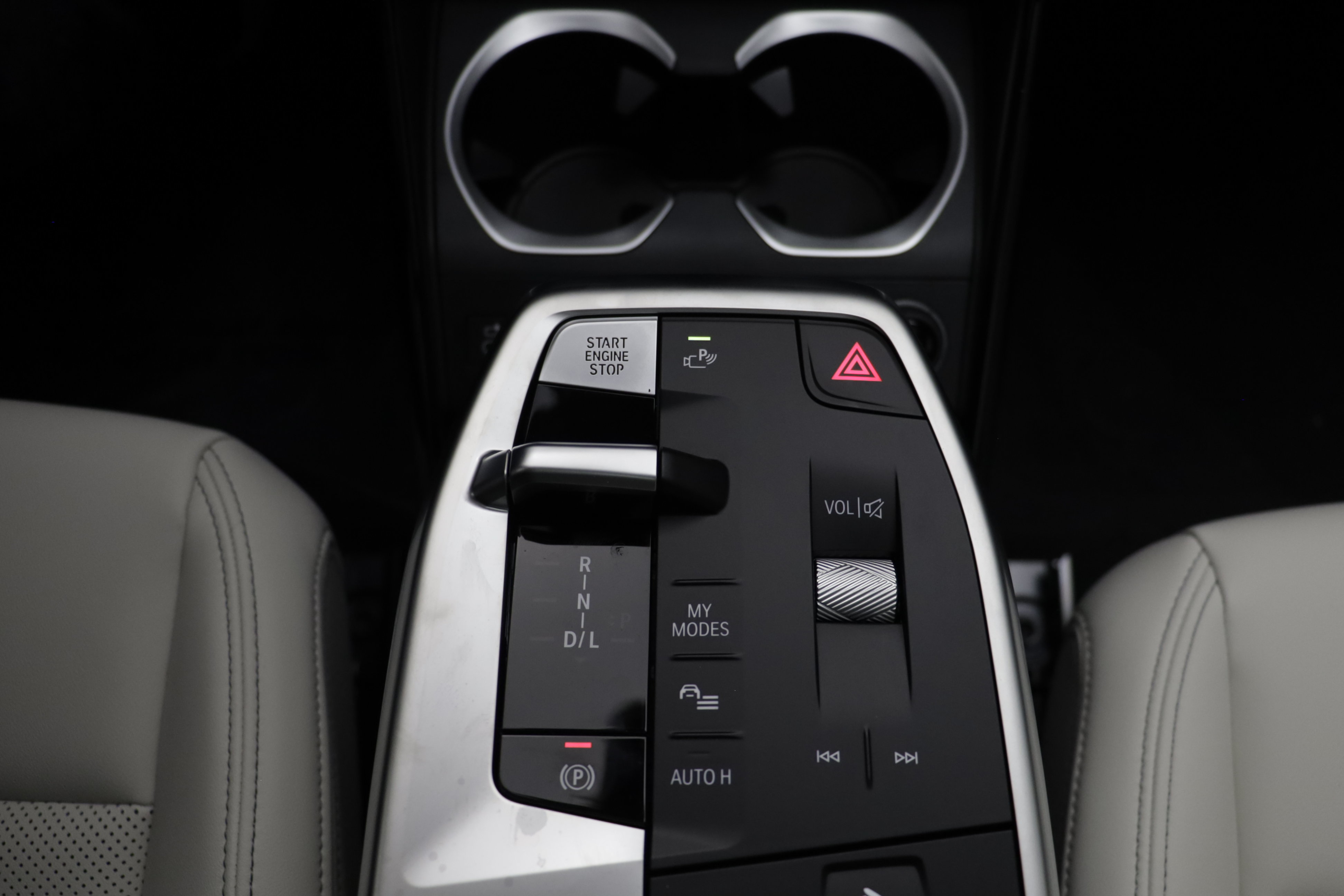 New 2027 BMW X1 xDrive28i AWD/4WD image 12