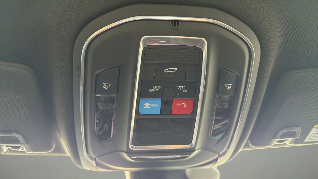 Used 2022 Jeep Grand Cherokee Trailhawk AWD/4WD image 27