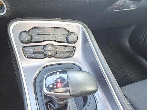 Used 2019 Dodge Challenger SXT w/ Driver Convenience Group AWD/4WD image 21