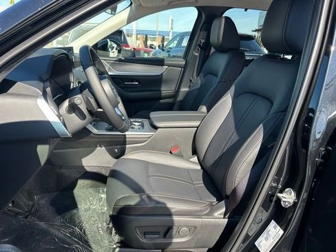 New 2026 MAZDA CX-90 3.3 Turbo w/ Preferred Package AWD/4WD image 9